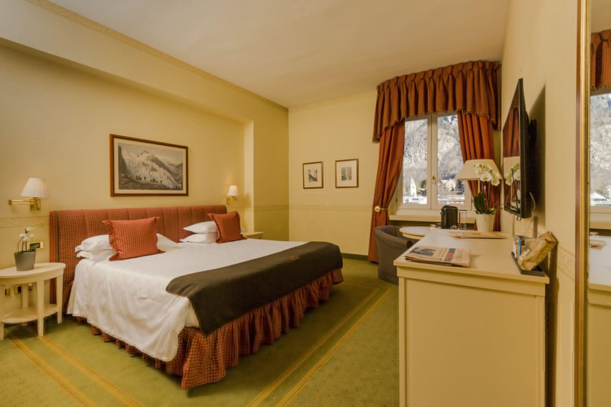 Grand Royal E Golf Hotel