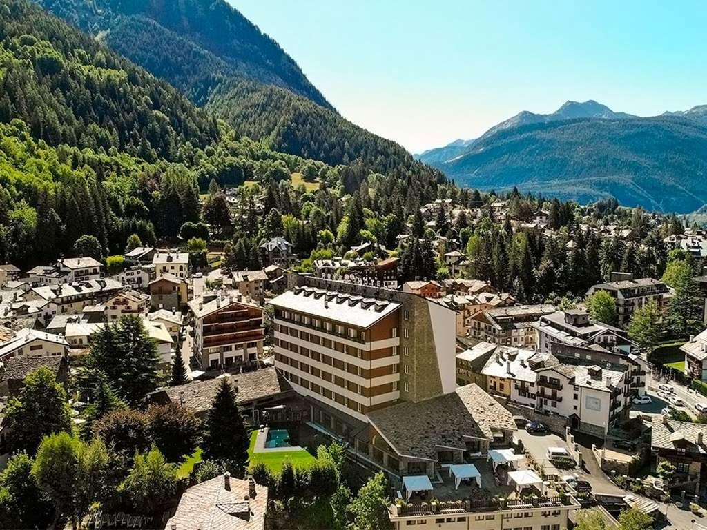 Grand Royal E Golf Courmayeur